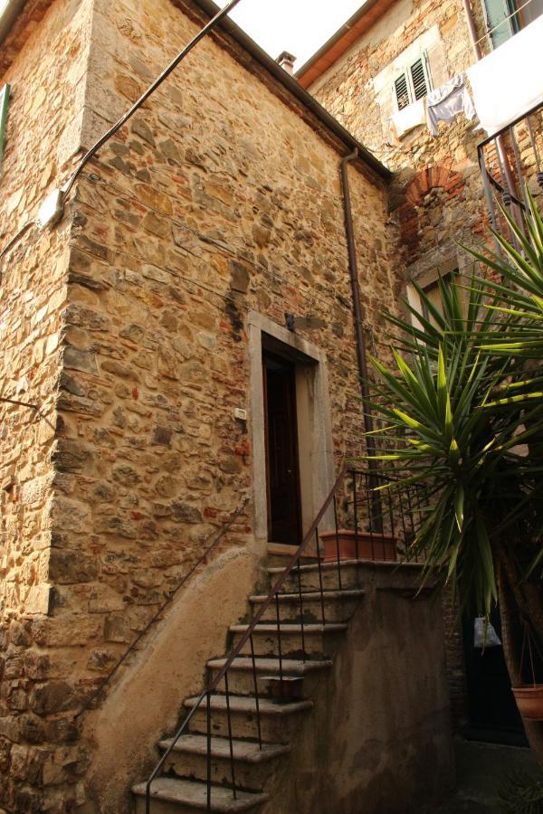 Trilocale Nel Centro Storico Appartement Montemerano Buitenkant foto