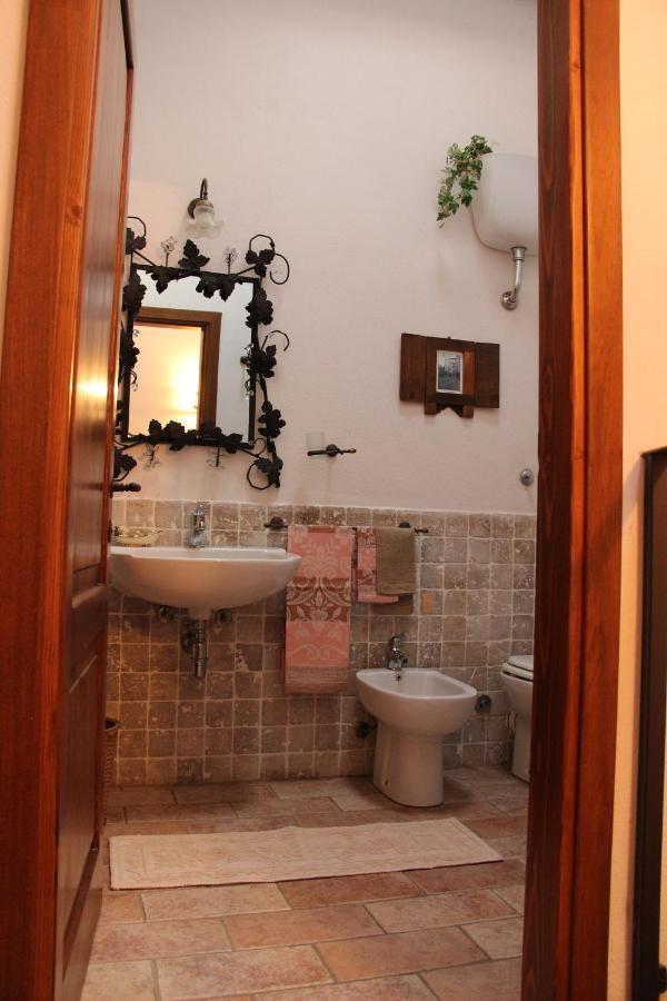 Trilocale Nel Centro Storico Appartement Montemerano Buitenkant foto